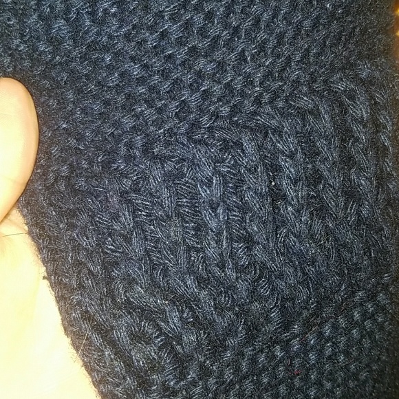 Blue cozy good quality knit long button up sweater - Picture 4 of 6